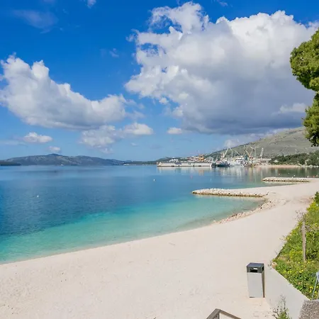 Appartamento With Parking Space - 24226 Traù